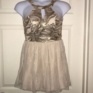 NWT!  Halter sequin dress by Speechless! Size 3